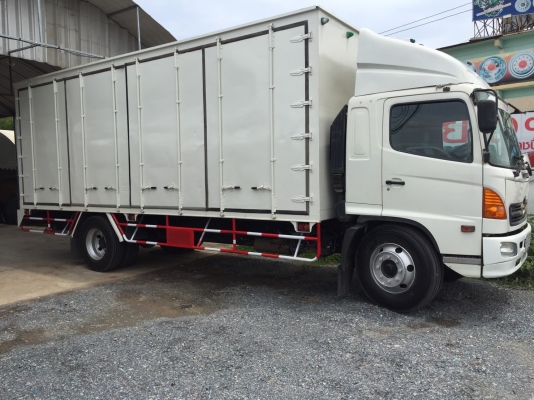 ขายด่วน!! รตู้บรรทุก  HINO 6 ล้อ รุ่น FG1PRA