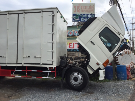 ขายด่วน!! รตู้บรรทุก HINO 6 ล้อ รุ่น FG1PRA ขายด่วน!! รตู้บรรทุก HINO 6 ล้อ รุ่น FG1PRA