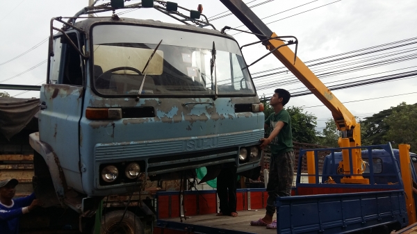 ขายหกล้อติดเครน NPR-115 แรงม้า เครนทาดาโน่ 3ตัน แอร์ เพาเวอร์ สภาพสวยพร้อมใช้ ขายหกล้อติดเครน NPR-115 แรงม้า เครนทาดาโน่ 3ตัน แอร์ เพาเวอร์ สภาพสวยพร้อมใช้