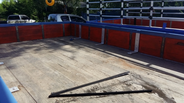 ขายหกล้อติดเครน NPR-115 แรงม้า เครนทาดาโน่ 3ตัน แอร์ เพาเวอร์ สภาพสวยพร้อมใช้ ขายหกล้อติดเครน NPR-115 แรงม้า เครนทาดาโน่ 3ตัน แอร์ เพาเวอร์ สภาพสวยพร้อมใช้