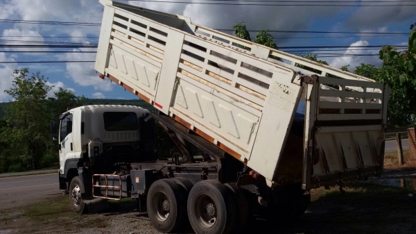 ขายรถพ่วง ISUZU เครื่อง 360 แรง ปี 52 กระบะดัมพ์สามมิตร ลูก 2 เพลา ทะเบียนพร้อม ขายรถพ่วง ISUZU เครื่อง 360 แรง ปี 52 กระบะดัมพ์สามมิตร ลูก 2 เพลา ทะเบียนพร้อม