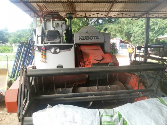 รถฝากขาย รถเกี่ยวข้าวคูโบต้า DC 60 PLUS นิ้วสปริง ปี 54 รถฝากขาย รถเกี่ยวข้าวคูโบต้า DC 60 PLUS นิ้วสปริง ปี 54