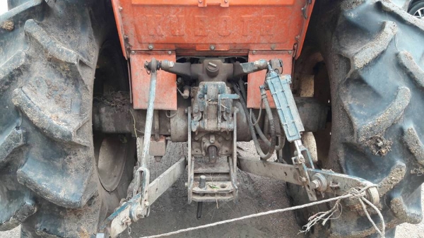 คูโบต้า L1-43 4 WD ใบมีดดันหน้า ขนาด 43 แรง พวงมาลัยเพาเวอร์ สภาพดี