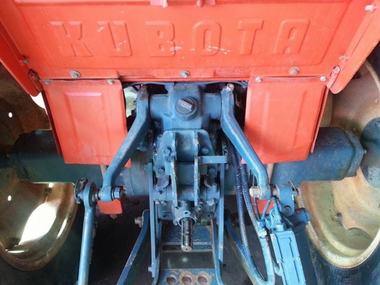 คูโบต้า L1-43 4 WD ใบมีดดันหน้า ขนาด 43 แรง พวงมาลัยเพาเวอร์ สภาพดี