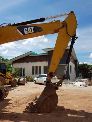 ขายคับCAT 320D 8,000ชม ปั๊มดี เอวแน่น ช่วงล่างเปลี่ยนใหม่หมดยกชุด เล่มทะเบียน