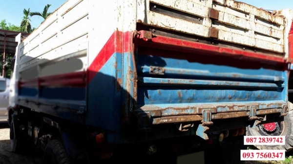 ขายคู่กัน(ไม่แยกขาย) รถดั้มพ์ 6 ล้อ HINO ขายคู่กัน(ไม่แยกขาย) รถดั้มพ์ 6 ล้อ HINO