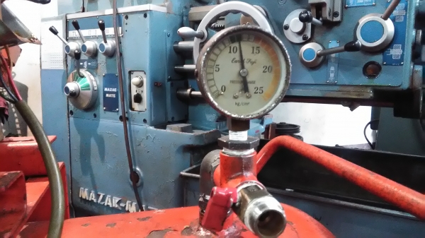 **ขายถูกๆครับ**ปั้มลมมือสองจากญี่ปุ่น..ฟูจิ(Fuji) 7.5 แรง 4 สูบ  ถัง 260 ลิตร..รุ่นแรงดันสูง แน่นๆ ทดสอบเรียบร้อยทุกระบบใช้งานได้ดีมากๆครับ