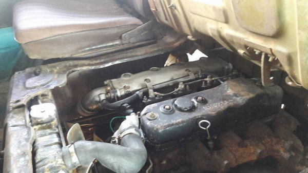 6 ล้อ อีซุซุ KS รถห้าง เครื่อง 4BD1 115 สถาพพร้อมใช้ 6 ล้อ อีซุซุ KS รถห้าง เครื่อง 4BD1 115 สถาพพร้อมใช้