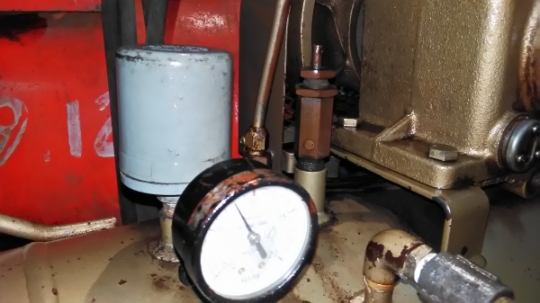 **ขายถูกๆครับ**ปั้มลมมือสองจากญี่ปุ่น..โตชิบา(Toshiba-Toscon) 1 แรง ถัง 65 ลิตร..แน่น นิ่ง เงียบ..ทดสอบเรียบร้อยทุกระบบใช้งานได้ดีมากๆครับ