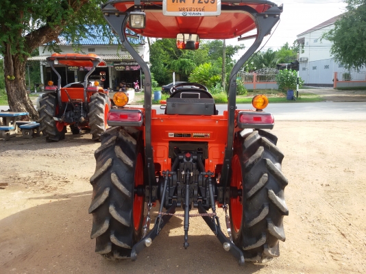 ปัญญาแทรคเตอร์..จัดมาให้ครับ ด่วน!!!คูโบต้า L3608SP พร้อมใบมีดคานล่างFD163 เล่มทะเบียนพร้อม สภาพพร้อมใช้ จัดส่ง อ.เสริมงาม จ.ลำปาง