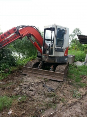 รถตัก รุ่นIHI ราคา 260,000 บ. รถอยู่สายใหม