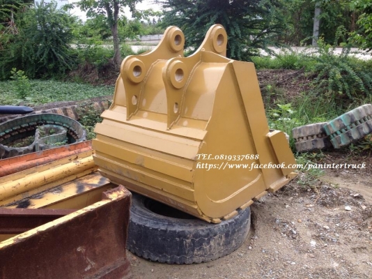 ขายถูกด่วนๆ BUCKETบุ๊งกี๋ตักหินสำหรับรถขุดไซค์ 200,220 สลัก 80 มิล/ แบบมีปีกข้าง-เสริมด้านหลัง / 5 ฟัน /สภาพสวยๆ ราคาเพียง(ใบละ) 45,500 บาท