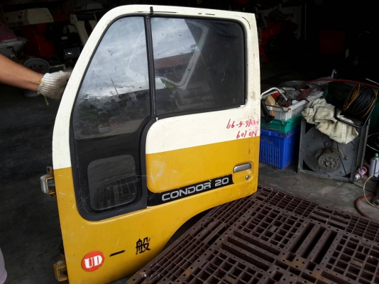 ขายประรถบรรทุกเล็กกระจกไฟฟ้าเก่านอกครับราคา15000ต่อคู่ครับ