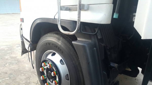 ขายด่วนเมกก้าเพลาเดียว220แรงกะบะสามมิตรไม่ดั้มยาว6.20 แต่งโฉมใหม่สวยน่าใช้ สภาพพร้อมใช้งาน