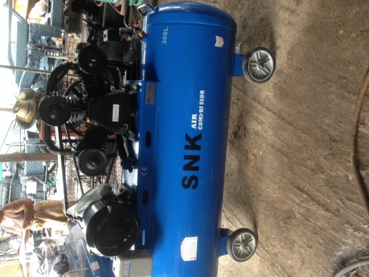ปั้มลม SNK 300ลิตร 3สูบ