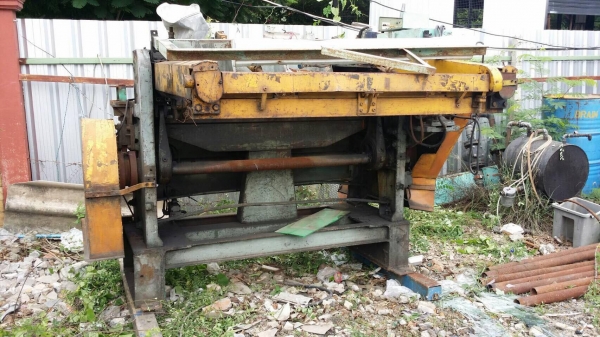 ตัดพับเหล็กหนาโยก กว้าง 1.2 m.