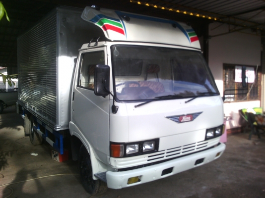 ขาย6ล้อkm 777 ตู้สเตนเลส 320000  บาท