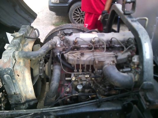 ขาย6ล้อkm 777 ตู้สเตนเลส 320000  บาท