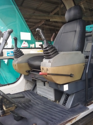 ขายนรถนำเข้าเก่าญี่ปุ่นแท้ KOBELCO SK60-2 สภาพเดิมๆ ขายนรถนำเข้าเก่าญี่ปุ่นแท้ KOBELCO SK60-2 สภาพเดิมๆ