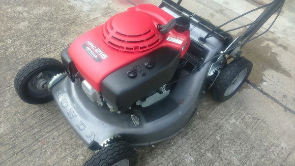 ขายรถตัดหญ้าเดินหน้าเอง เก่าญี่ปุ่นกริ๊บๆ 0835662999 Lineid: hs4trp ราคา 12,500 บาท