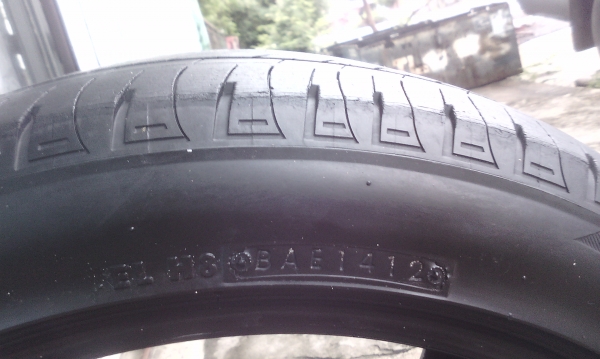 ขายยาง Bridgestone GR-90 225/45/17 ปี 12