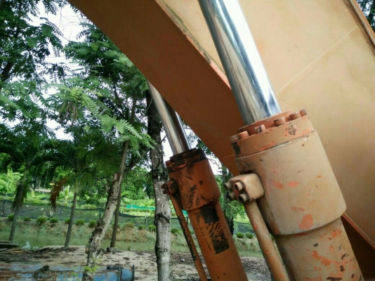 ขายรถแบคโฮ DAEWOO DH220LC-3 ระบบไฟเต็ม ไม่มีเอกสาร ราคา 520000