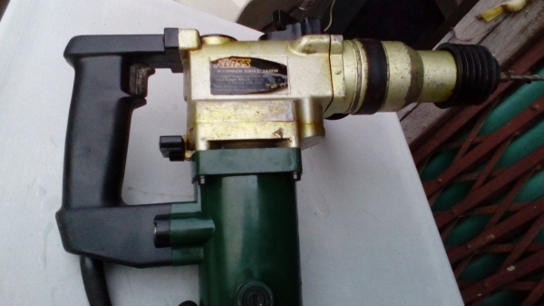 สว่านกระแทก KLASS