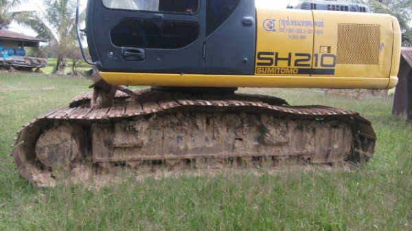 ขายรถแบคโฮ SUMITOMO SH210-3 ไมล์ 9000 ชม.เอกสารเล่มทะเบียน ราคา 1820000