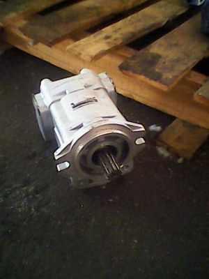 ขายปั้มรถเครน 3 ตัน  5500 บาท โทร 0920976322