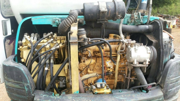 ขายรถแบคโฮ KOMATSU PC40-7 มีแอร์ ราคา 385000