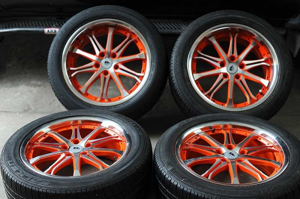 แม็ก 18 พร้อมยาง 8,500.-