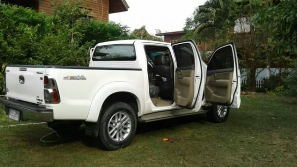 รถTOYOTA HILUX VIGO CHAM 4D 2.5 VN TURBO ABS