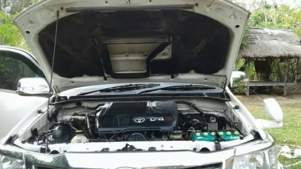 รถTOYOTA HILUX VIGO CHAM 4D 2.5 VN TURBO ABS