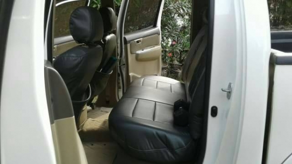 รถTOYOTA HILUX VIGO CHAM 4D 2.5 VN TURBO ABS