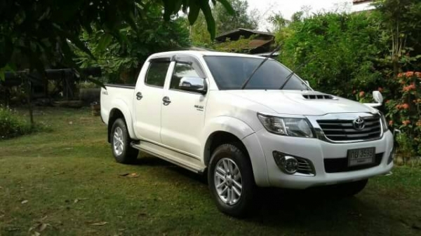 รถTOYOTA HILUX VIGO CHAM 4D 2.5 VN TURBO ABS
