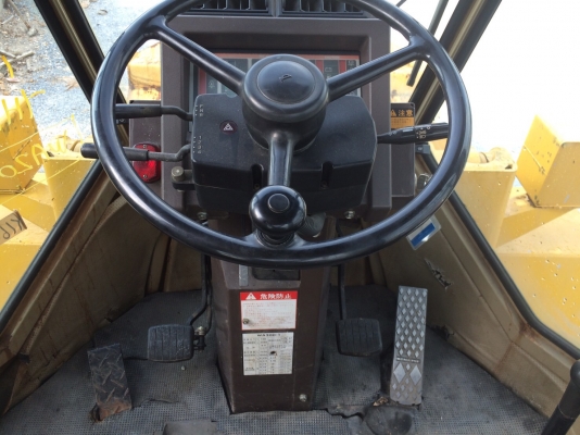 ถึงไทยแล้วครับ KOMATSU WA200-1 ซีเรียล 30,000กว่า ญี่ปุ่นแท้ โทร.086-303-9797 กู๋อ๋า ถึงไทยแล้วครับ KOMATSU WA200-1 ซีเรียล 30,000กว่า ญี่ปุ่นแท้ โทร.086-303-9797 กู๋อ๋า