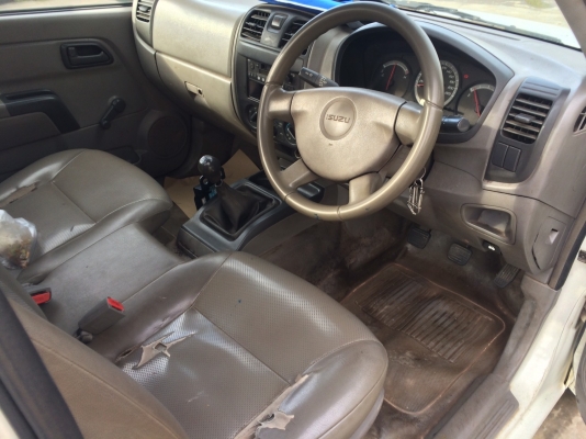 ISUZU ปี2005 เครื่อง2500 พาวเวอร์ เครื่องดี เเชสซีสวย ช่วงล่างดี เอกสารครบ รถสภาพพร้อมใช้งาน รถสีเดิมบางไม่เคยทำ รถมีประกันชั้น1 ยังเหลือคับเคลมได้ตามใจชอบคับ 087-6835269 093-6423105