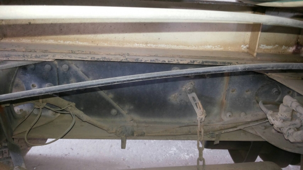 รถ 10 ล้อ VOLVO  โม่ปูน  320 แรงม้า. ปี 45.    สนใจติดต่อ  081 - 6079515