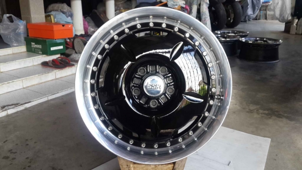 ล้อ RAYS ENG แท้ สไตล์ Vip น้ำหนักเบา ขอบ 17 ใส่ 5 รู 114 กว้าง 7.5 นิ้ว