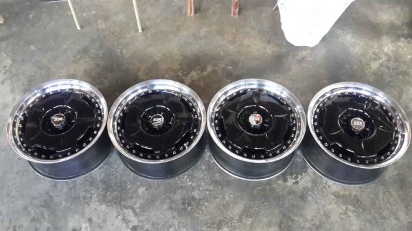 ล้อ RAYS ENG แท้ สไตล์ Vip น้ำหนักเบา ขอบ 17 ใส่ 5 รู 114 กว้าง 7.5 นิ้ว