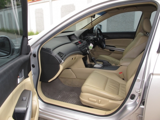 HONDA ACCORD 2.0 ปี 2008 รถสวย ตัวถังเดิมๆทั้งคัน