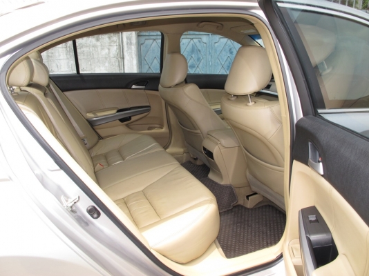 HONDA ACCORD 2.0 ปี 2008 รถสวย ตัวถังเดิมๆทั้งคัน