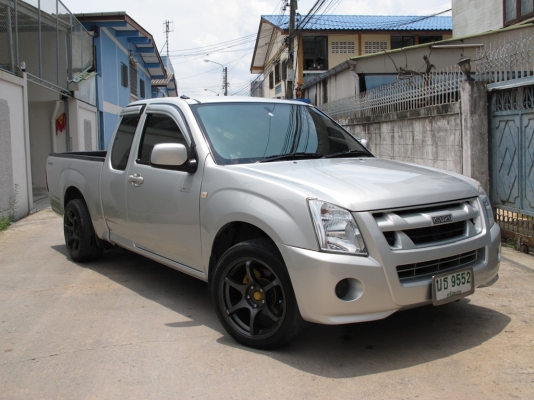 DMAX 2.5 แคป ปี 2008 เกียร์ธรรมดา ออกรถ 25,000 บาท