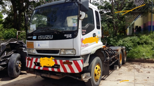 ขายด่วนครับ หัวลาก ISUZU DECA 270 ปี44 EURO1 รถสวยเดิมๆ ครับ