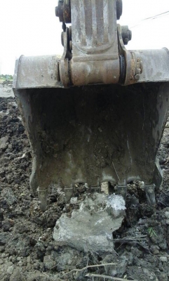 รถแบดโฮ PE200 7 ปี 2010 ทำงาน 9300 ชม. สวยเดิมๆ สภาพดี เล่มพร้อม