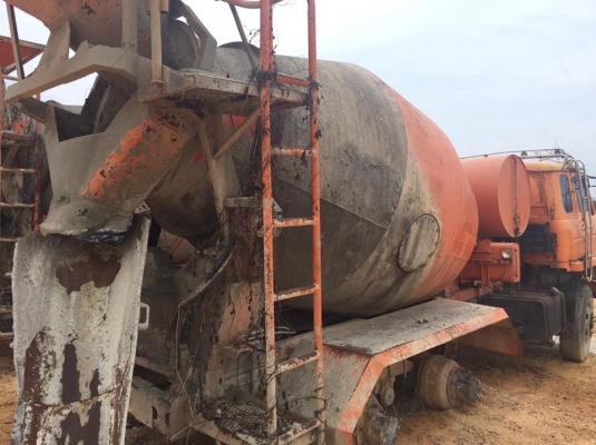 มี3คัน...10 ล้อ รถโม่ปูน 230 แรง นิสสัน CW41M-05611 เอกสารเล่ม ม.79 ไว้ มีล้อครบ แต่ยางไม่สวย