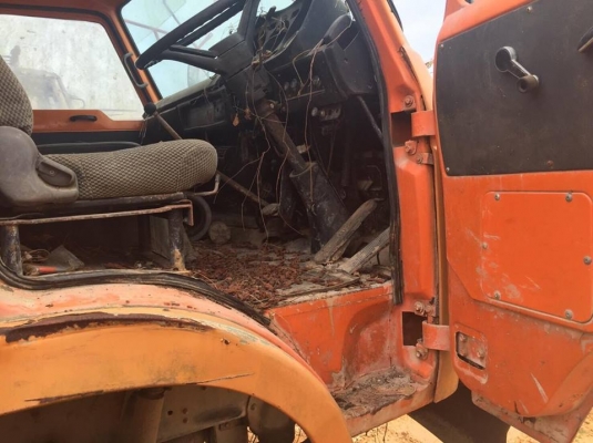 มี3คัน...10 ล้อ รถโม่ปูน 230 แรง นิสสัน CW41M-05611 เอกสารเล่ม ม.79 ไว้ มีล้อครบ แต่ยางไม่สวย