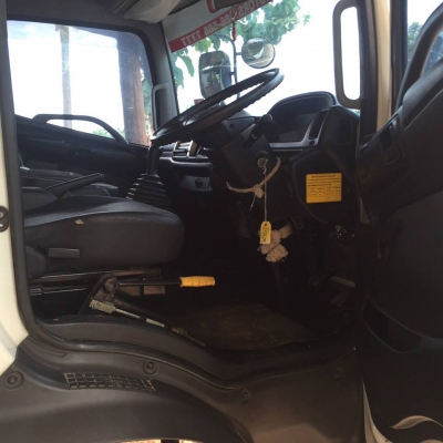 ขายรถ6ล้อ ดั้มHINO MEGA FC9J ปี58 ใช้งานน้อย 18528กม. เครื่อง145แรง รถสวยสภาพดี เอกสารถูกต้อง เล่มทะเบียนพร้อมโอน ราคา1,115,000 สนใจโทร 090-8588220คุณนะ 093-3258446คุณบิว หรือเข้าดูสินค้าอื่นๆได้ที่ www.narong2truck.com หรือ www.truck.in.th/498 หรือเพจFac