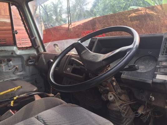 6 ล้อดั้ม 145 แรง ISUZU FSR11F รถห้างแท้ๆเดิม มีเพาเวอร์ แอร์เย็น เล่มม.79