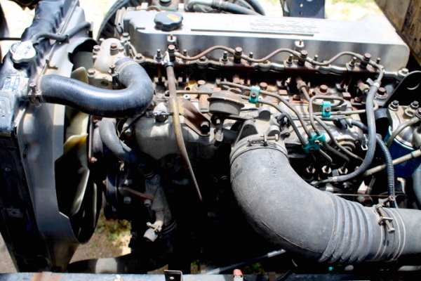 ขายหกล้อ ISUZU NPR 120 ฝาขาว รถปี40 ห้างแท้